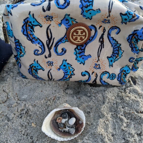 Meet your Posher, Tessie - Picture 3 of 16